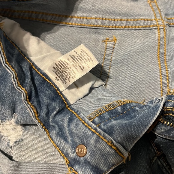 Aeropostale Jean Shorts - Picture 3 of 3